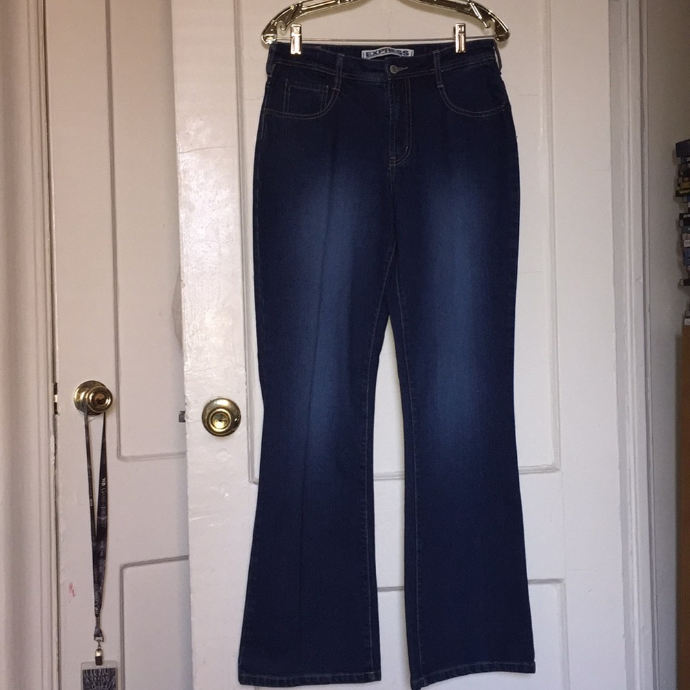 NWOT Express Precision Fit Stretch Flare jeans